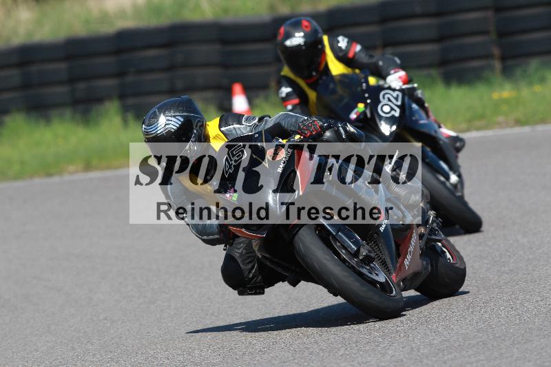 /Archiv-2022/07 16.04.2022 Speer Racing ADR/Instruktorengruppe/45